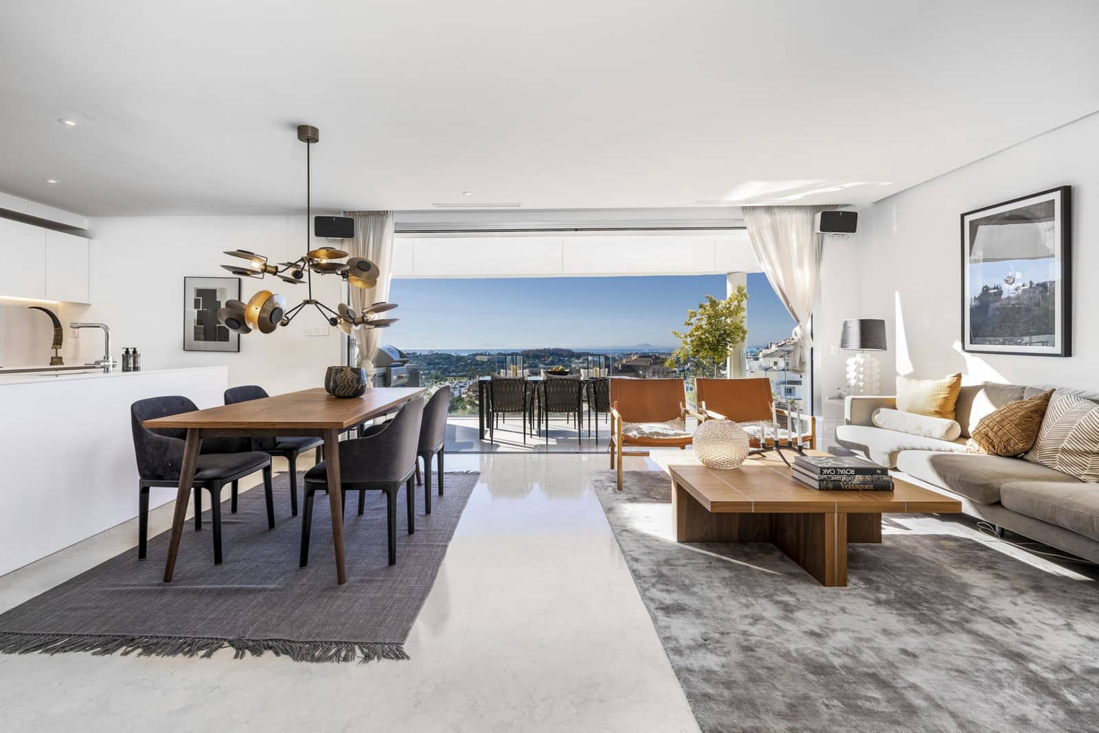 3 soverom Penthouse til salgs i Nueva Andalucia - € 1 750 000 (Ref: 9952274)