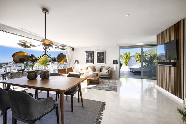 3 soverom Penthouse til salgs i Nueva Andalucia, Marbella - € 1 750 000 (Ref: 9952274)