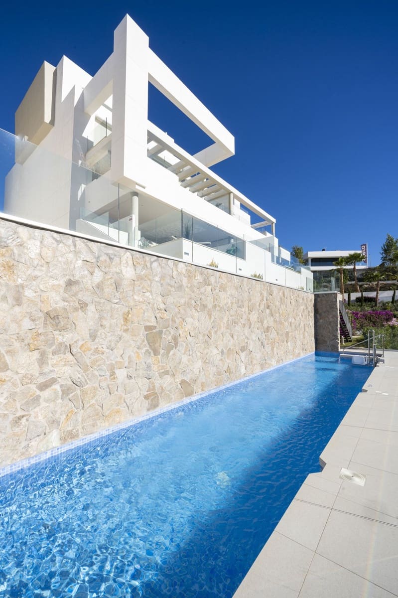 3 soverom Penthouse til salgs i Nueva Andalucia - € 1 750 000 (Ref: 9952274)