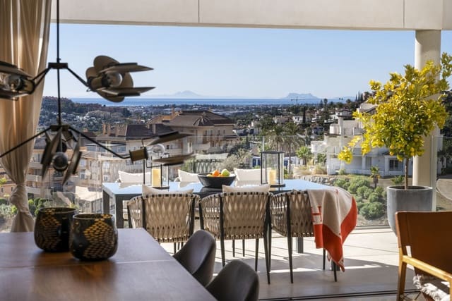 3 soverom Penthouse til salgs i Nueva Andalucia, Marbella - € 1 750 000 (Ref: 9952274)