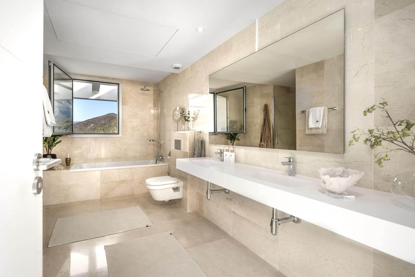 3 soverom Penthouse til salgs i Nueva Andalucia - € 1 750 000 (Ref: 9952274)