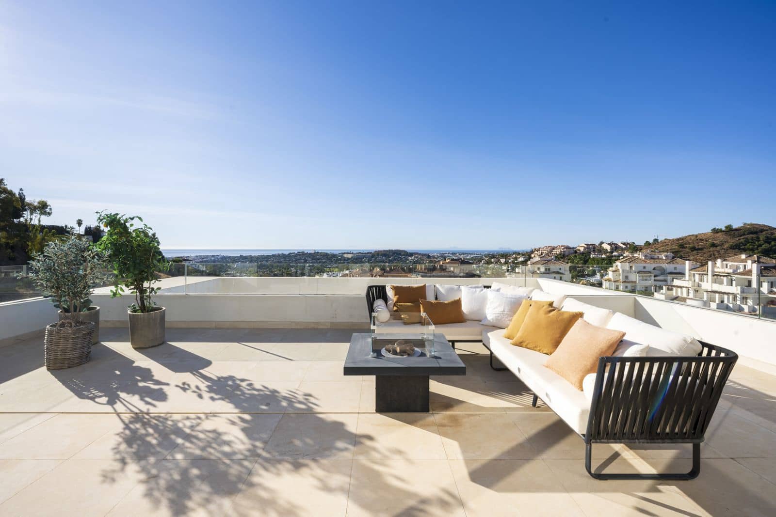 3 soverom Penthouse til salgs i Nueva Andalucia - € 1 750 000 (Ref: 9952274)