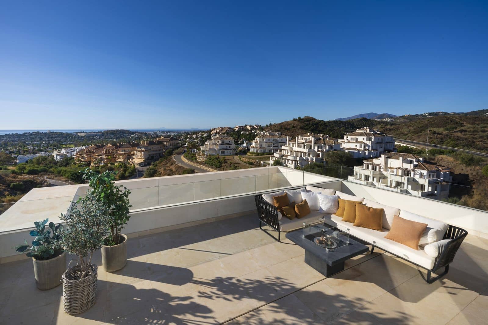3 soverom Penthouse til salgs i Nueva Andalucia - € 1 750 000 (Ref: 9952274)