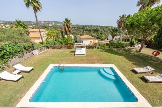 5 soverom Villa til salgs i Sotogrande Alto, San Roque - € 980 000 (Ref: 9967309)