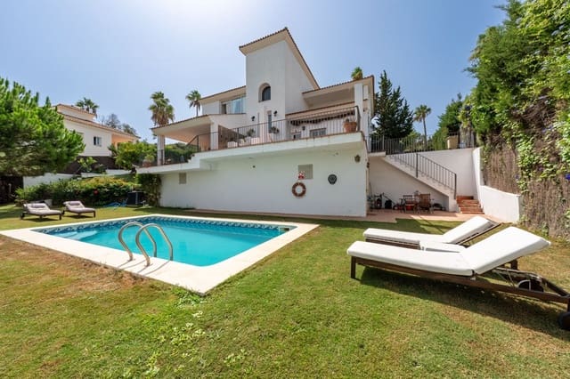 5 soverom Villa til salgs i Sotogrande Alto, San Roque - € 980 000 (Ref: 9967309)