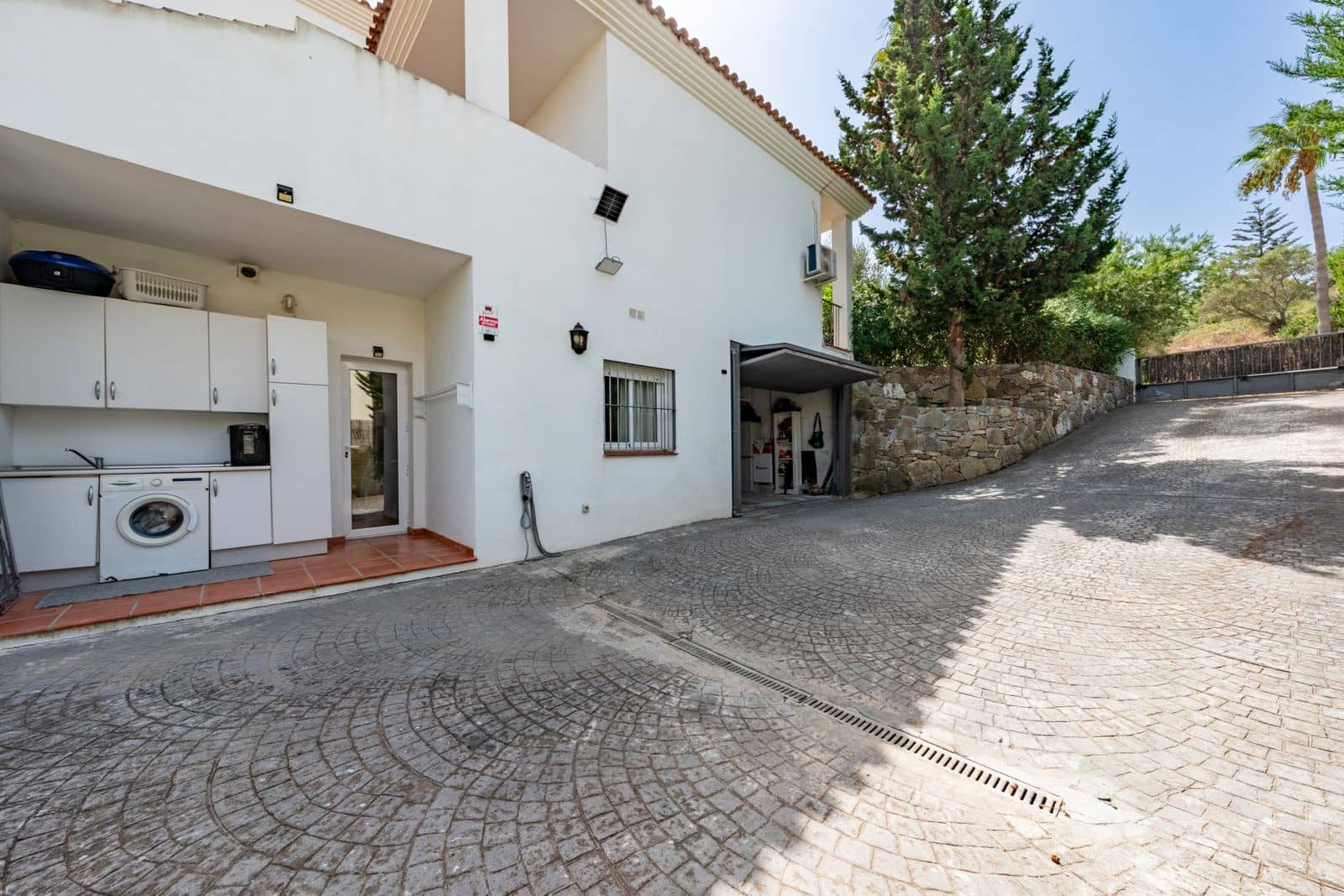 5 soverom Villa til salgs i Sotogrande - € 980 000 (Ref: 9967309)