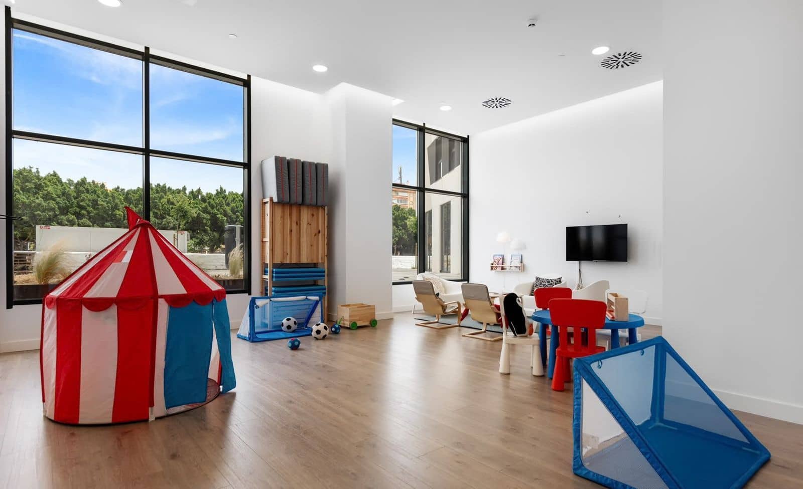 2 slaapkamer Appartement te koop in Malaga stad - € 465.000 (Ref: 9967310)