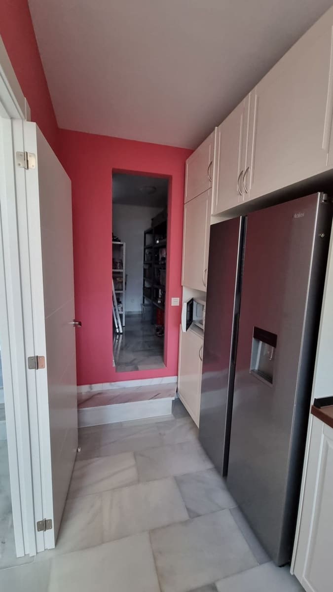 3 bedroom Townhouse for sale in Calahonda - € 600,000 (Ref: 9967315)