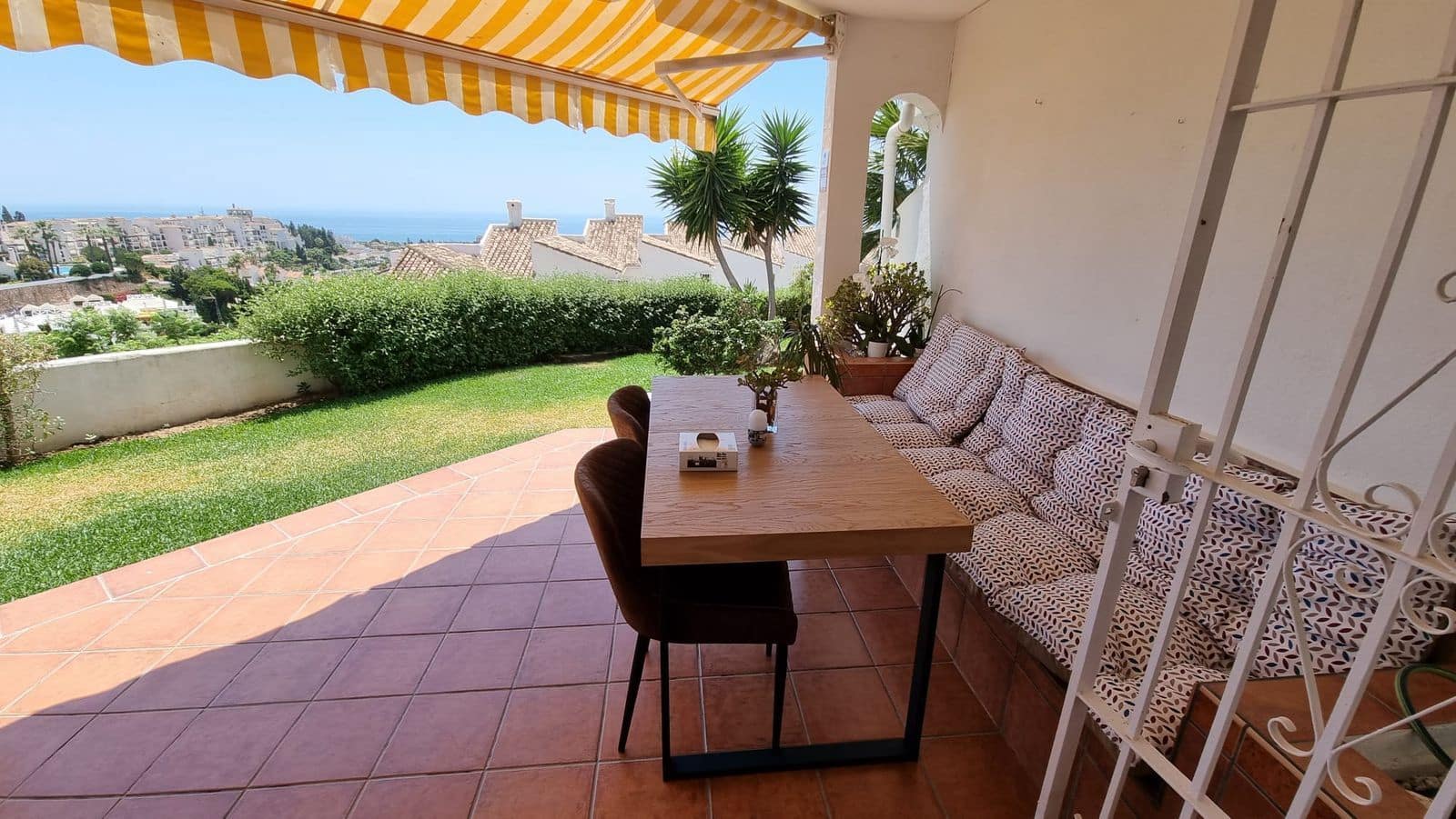 3 bedroom Townhouse for sale in Calahonda - € 600,000 (Ref: 9967315)