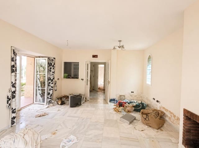 3 soveværelse Villa til salg i Riviera del Sol, Mijas - € 479.000 (Ref: 9967316)