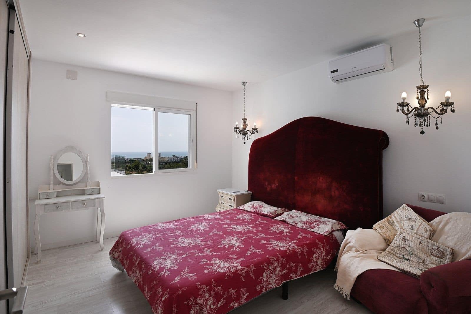 4 soveværelse Villa til salg i Malaga by - € 895.000 (Ref: 9967323)