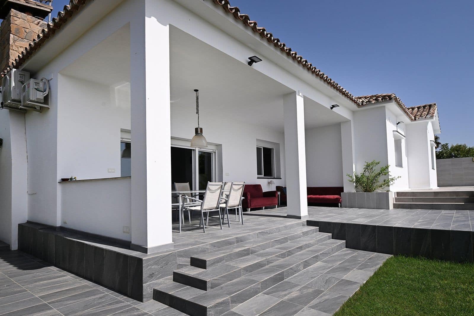 4 soveværelse Villa til salg i Malaga by - € 895.000 (Ref: 9967323)
