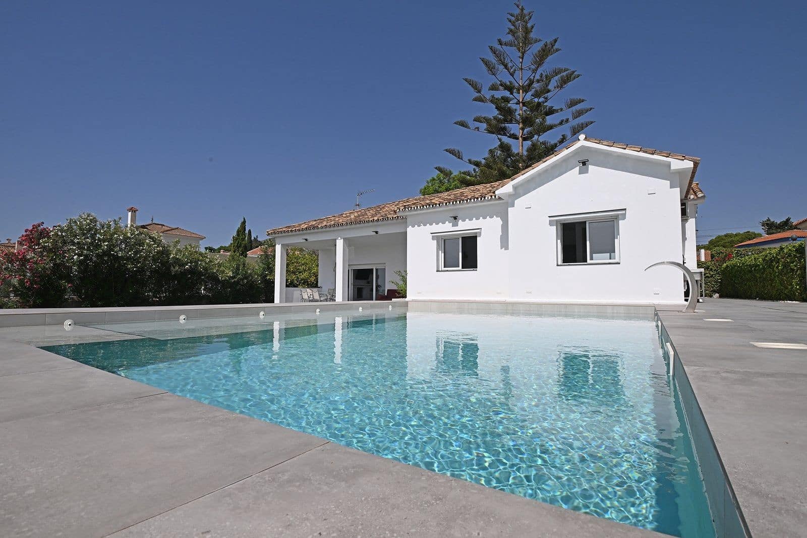 4 soveværelse Villa til salg i Malaga by - € 895.000 (Ref: 9967323)