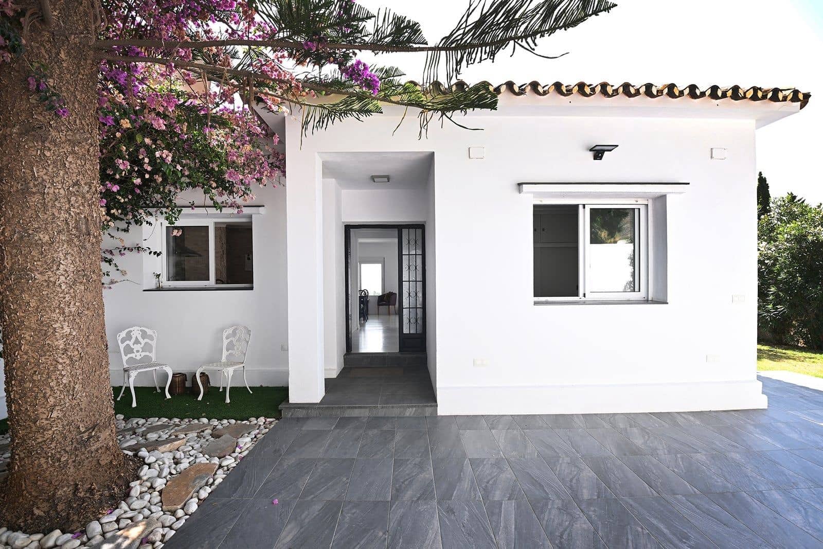 4 soveværelse Villa til salg i Malaga by - € 895.000 (Ref: 9967323)