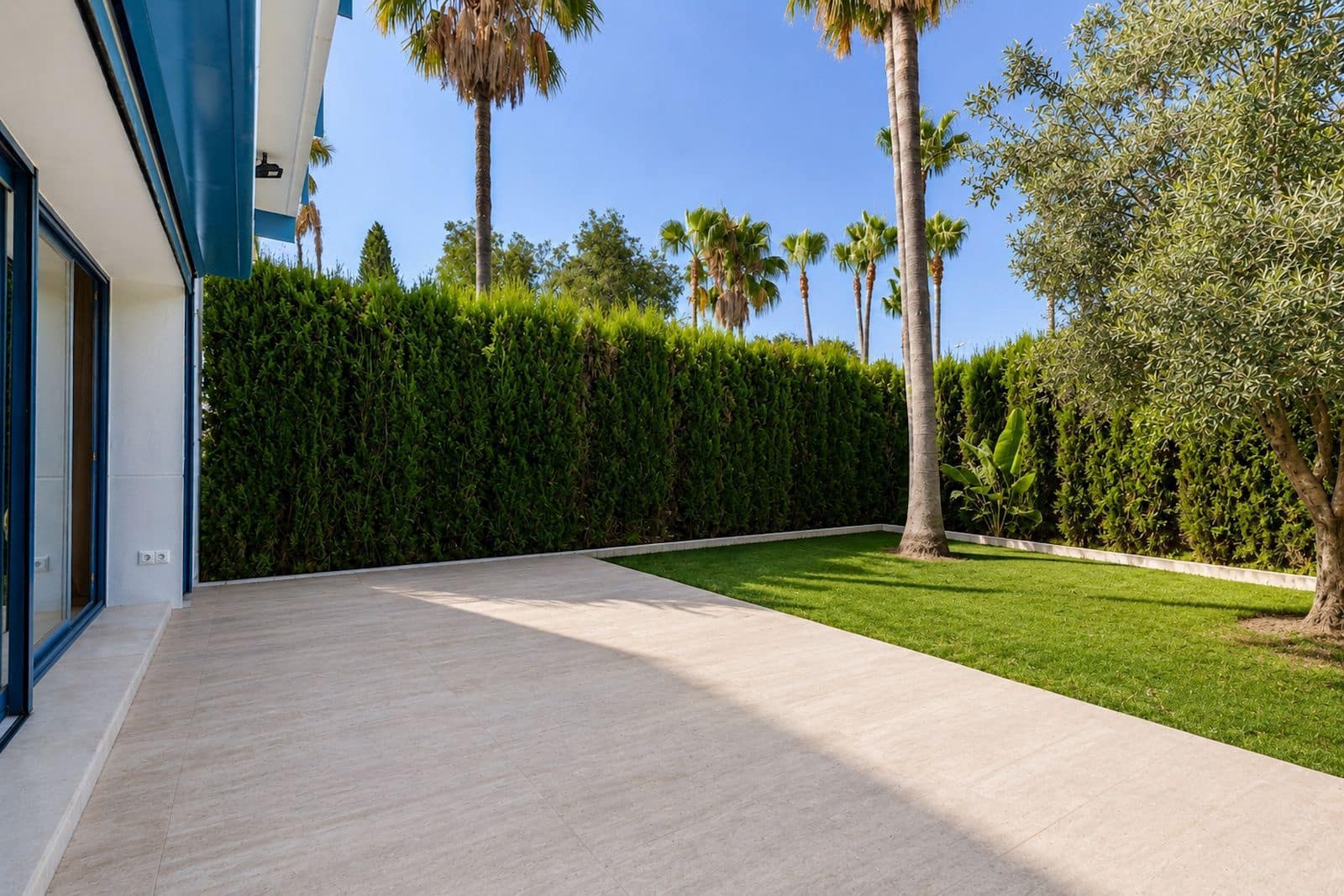 4 soveværelse Byhus til salg i Nueva Andalucia - € 790.000 (Ref: 9967337)