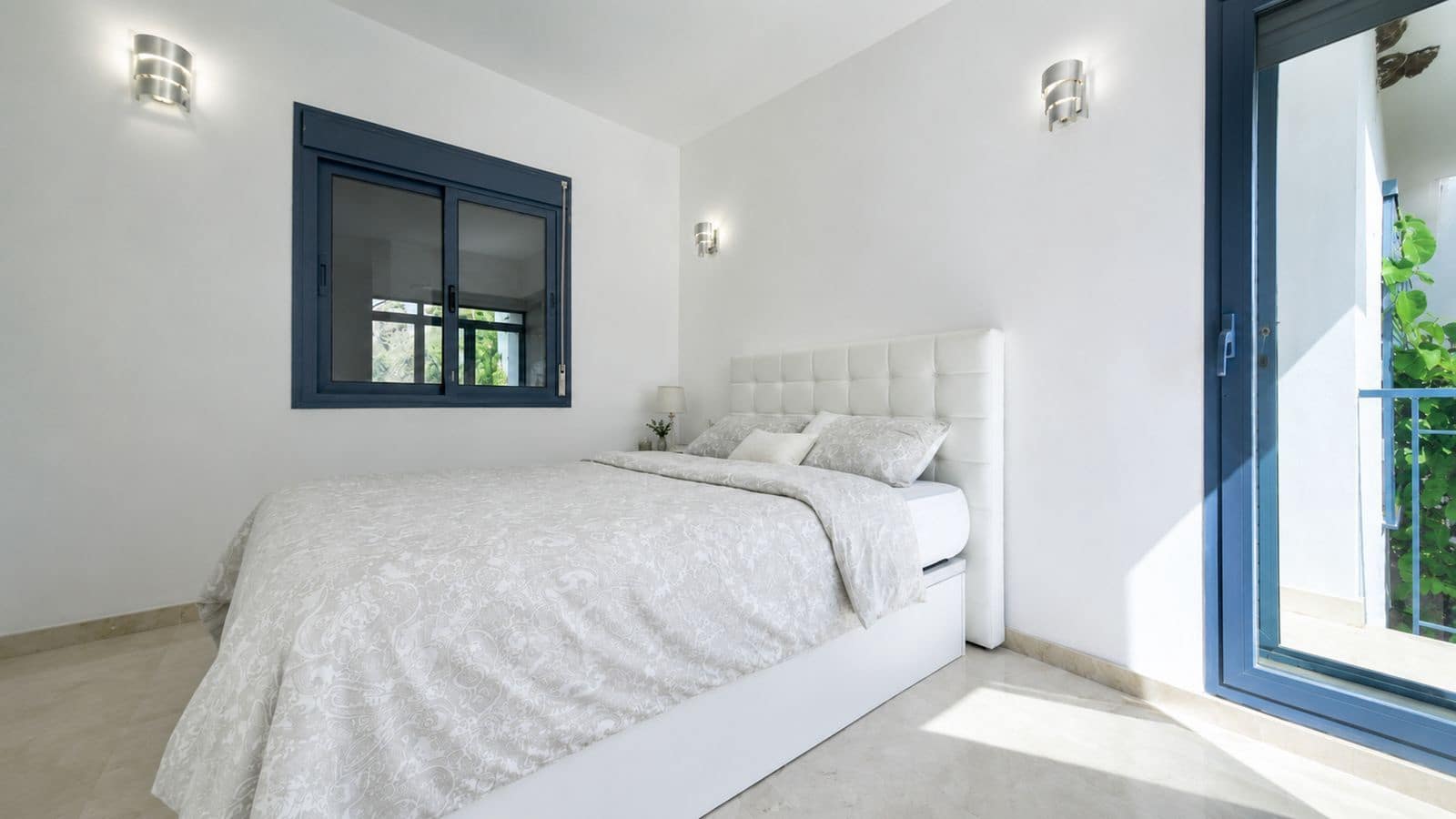 4 soveværelse Byhus til salg i Nueva Andalucia - € 790.000 (Ref: 9967337)