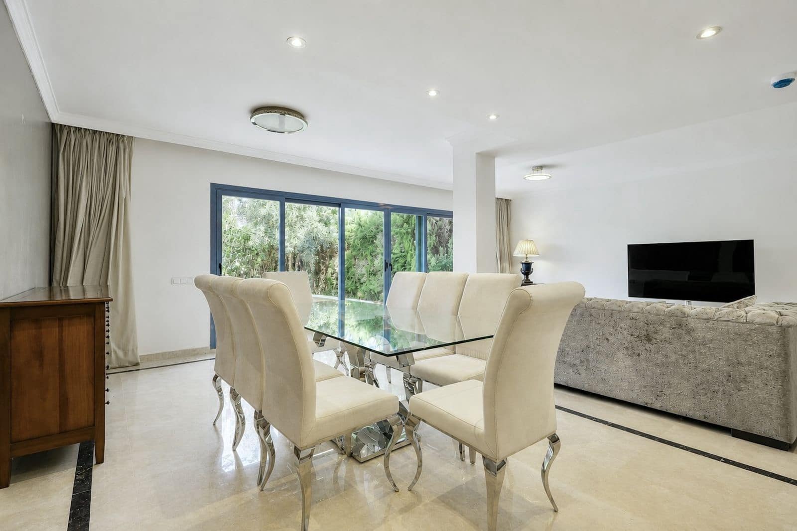 4 soveværelse Byhus til salg i Nueva Andalucia - € 790.000 (Ref: 9967337)