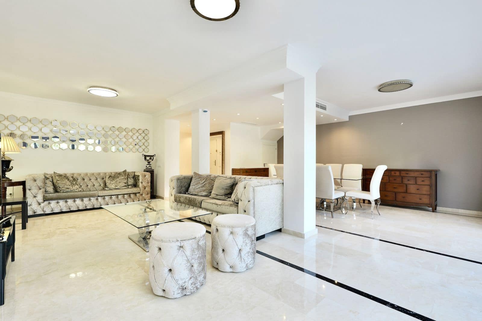 4 soveværelse Byhus til salg i Nueva Andalucia - € 790.000 (Ref: 9967337)