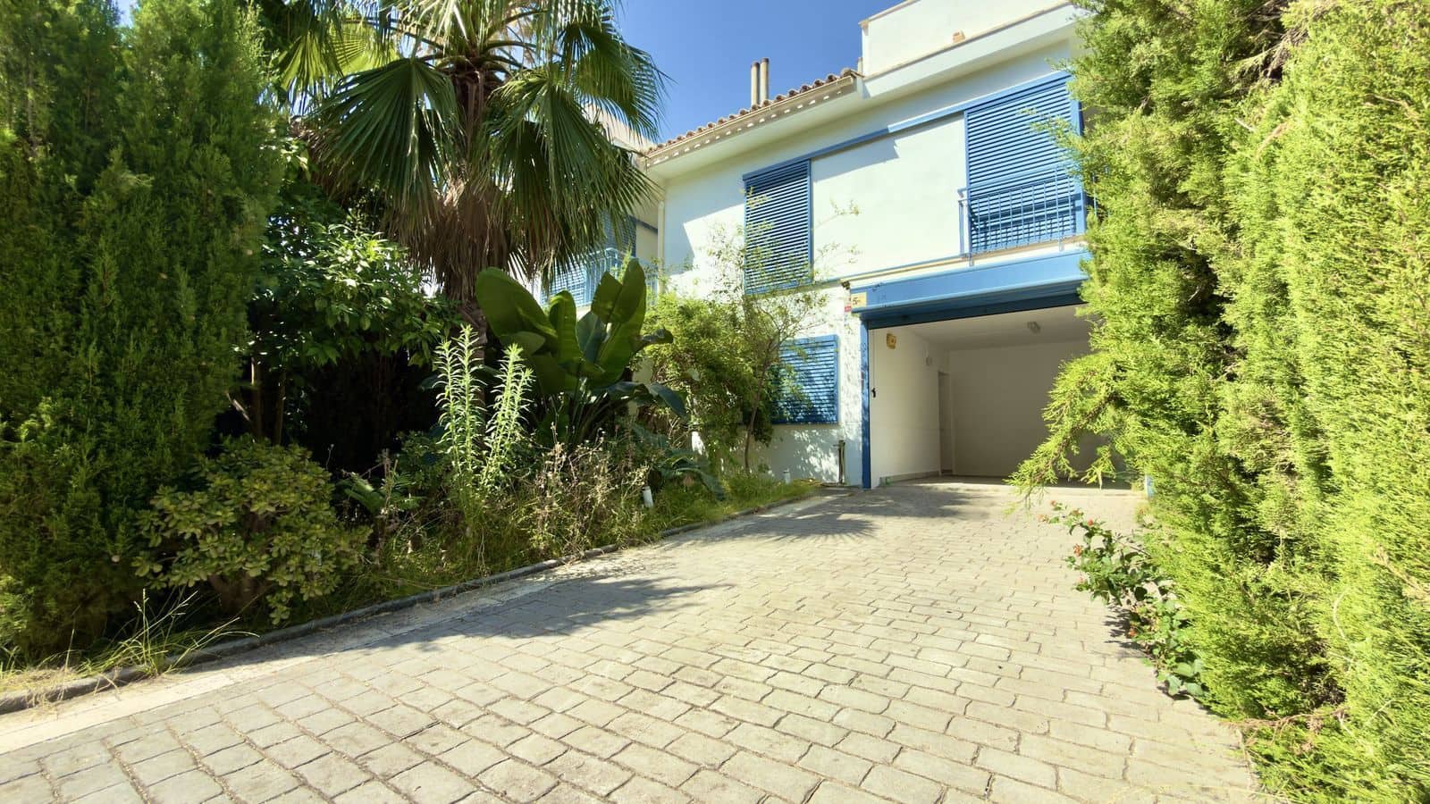 4 soveværelse Byhus til salg i Nueva Andalucia - € 790.000 (Ref: 9967337)