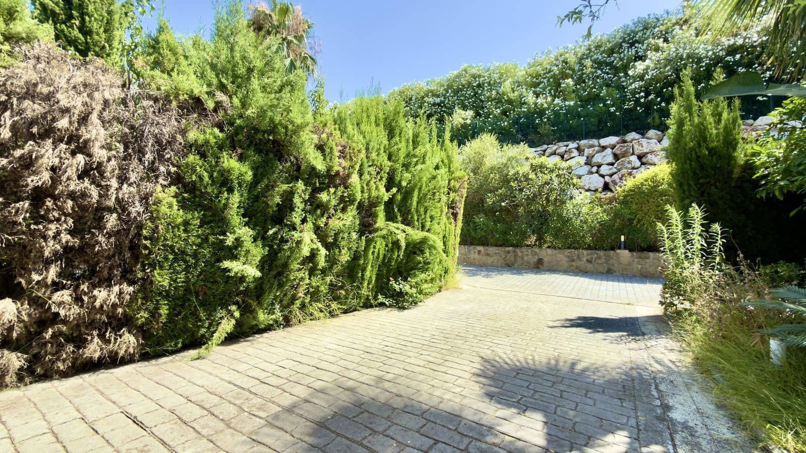 4 soveværelse Byhus til salg i Nueva Andalucia - € 790.000 (Ref: 9967337)