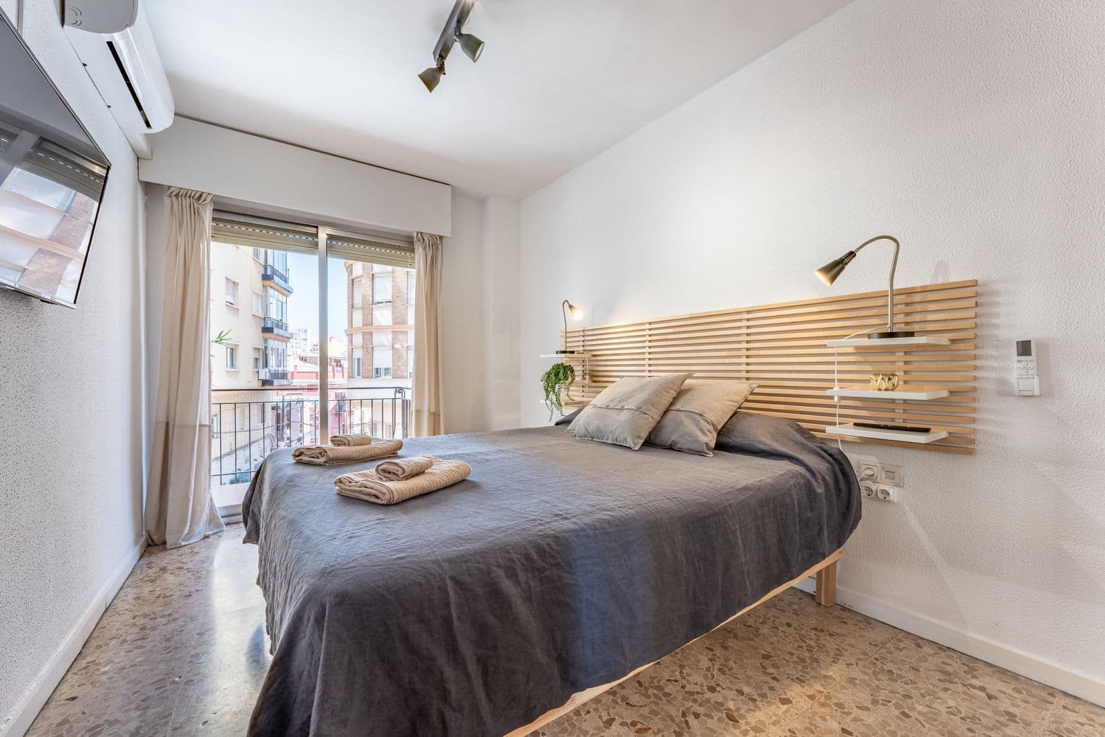 Apartamento de 5 habitaciones en Málaga ciudad en venta - 484.000 € (Ref: 9967339)