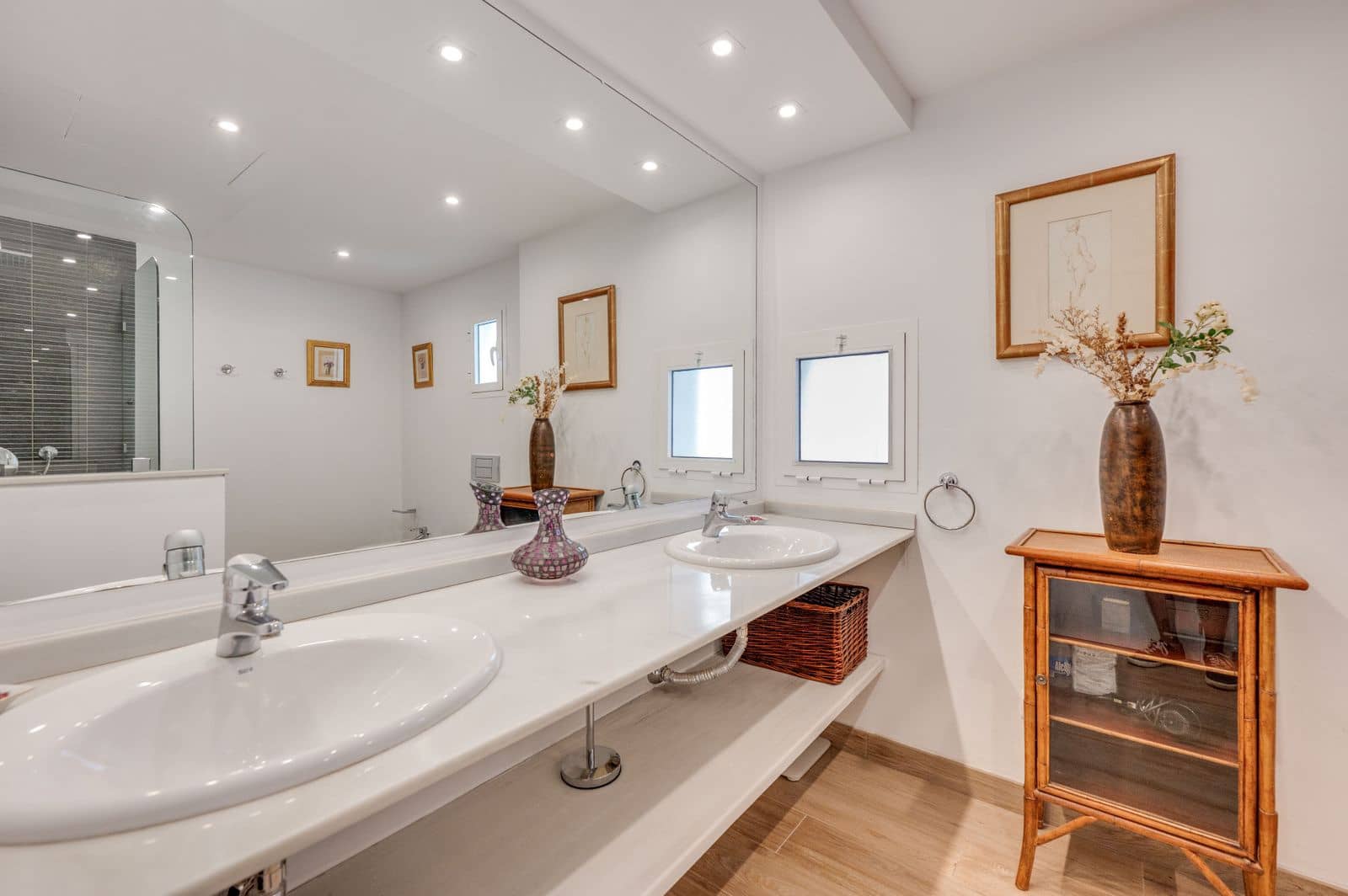 2 bedroom Apartment for sale in Golden Mile - € 2,425,000 (Ref: 9967341)