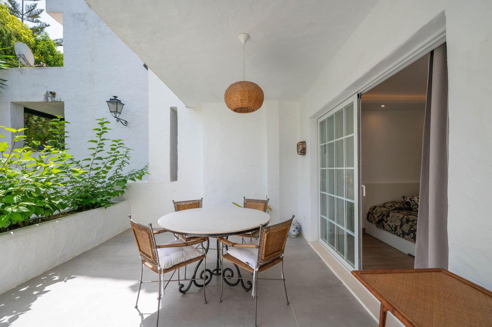 2 bedroom Apartment for sale in Golden Mile - € 2,425,000 (Ref: 9967341)