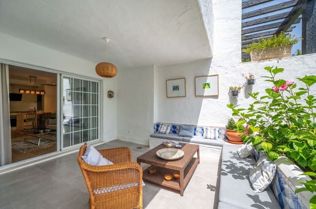 2 soverom Leilighet til salgs i Golden Mile, Marbella - € 2 425 000 (Ref: 9967341)