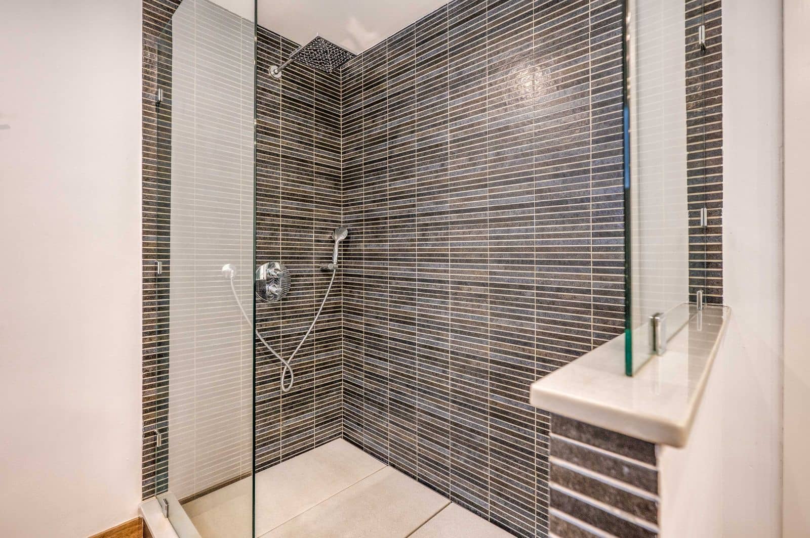 2 bedroom Apartment for sale in Golden Mile - € 2,425,000 (Ref: 9967341)