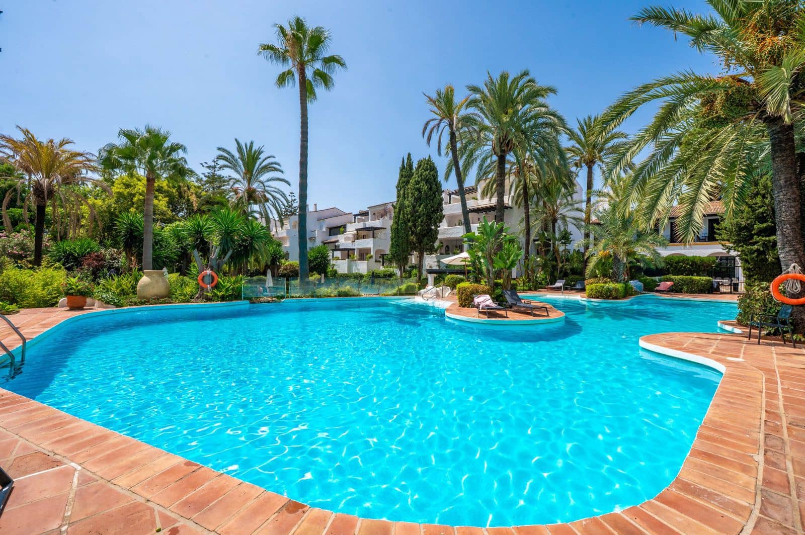 2 bedroom Apartment for sale in Golden Mile - € 2,425,000 (Ref: 9967341)