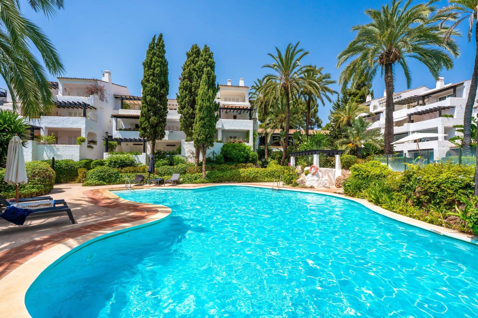 2 bedroom Apartment for sale in Golden Mile - € 2,425,000 (Ref: 9967341)
