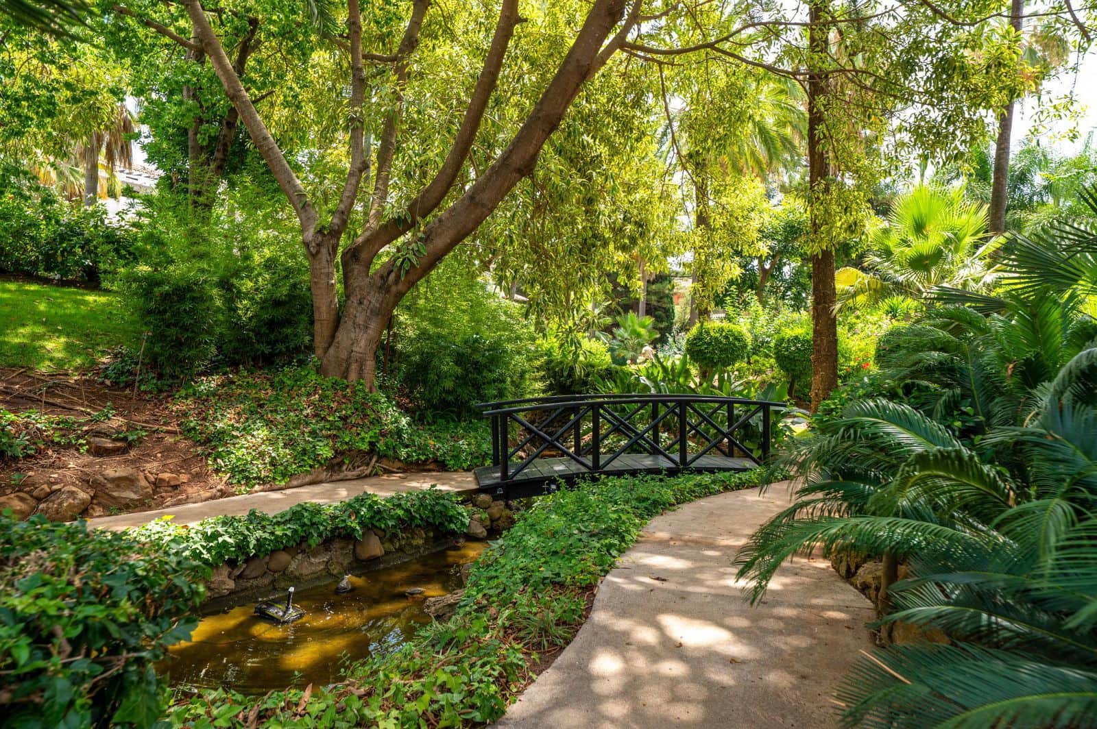 2 bedroom Apartment for sale in Golden Mile - € 2,425,000 (Ref: 9967341)