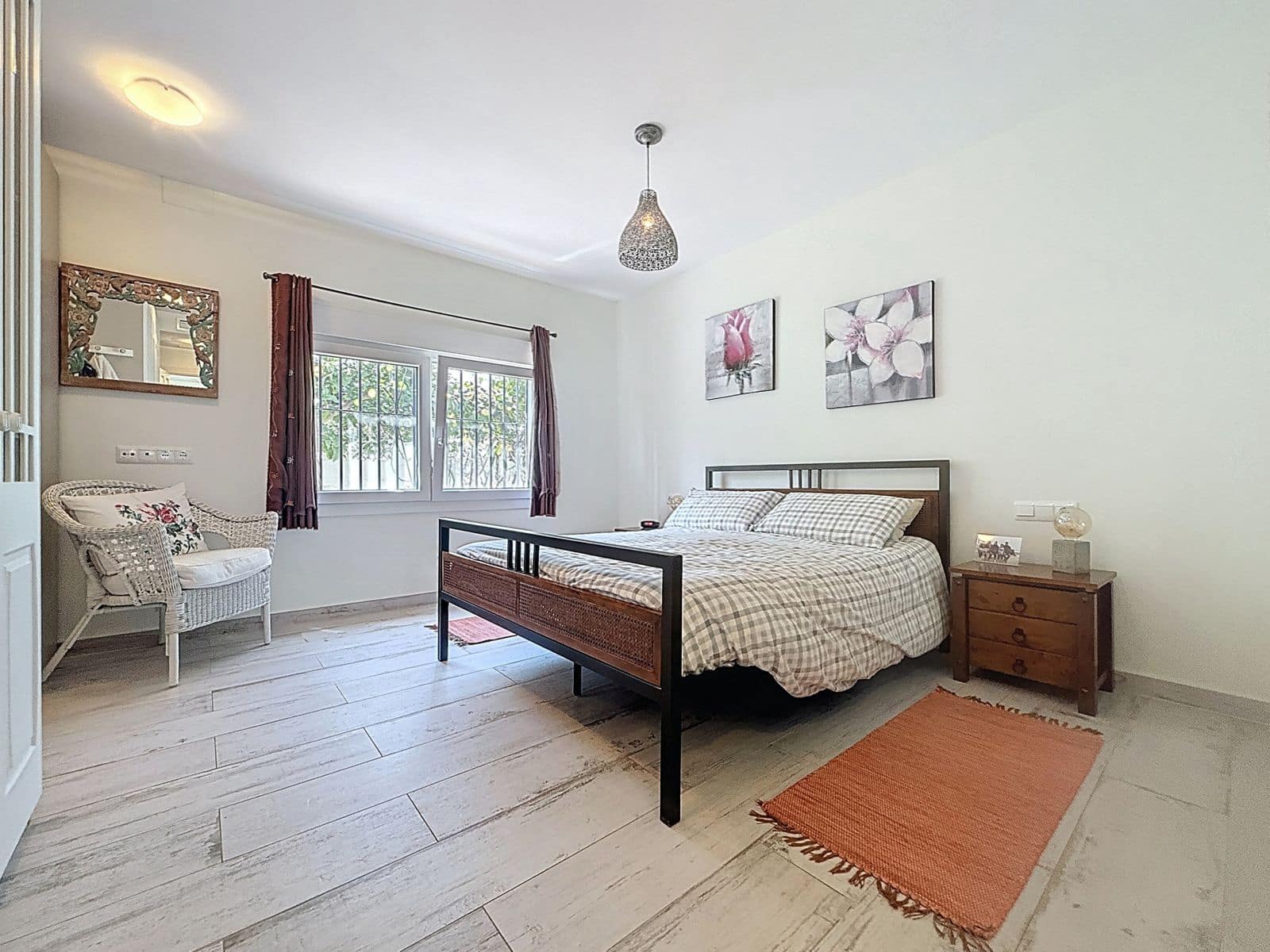 3 bedroom Villa for sale in Manilva - € 599,000 (Ref: 9967350)