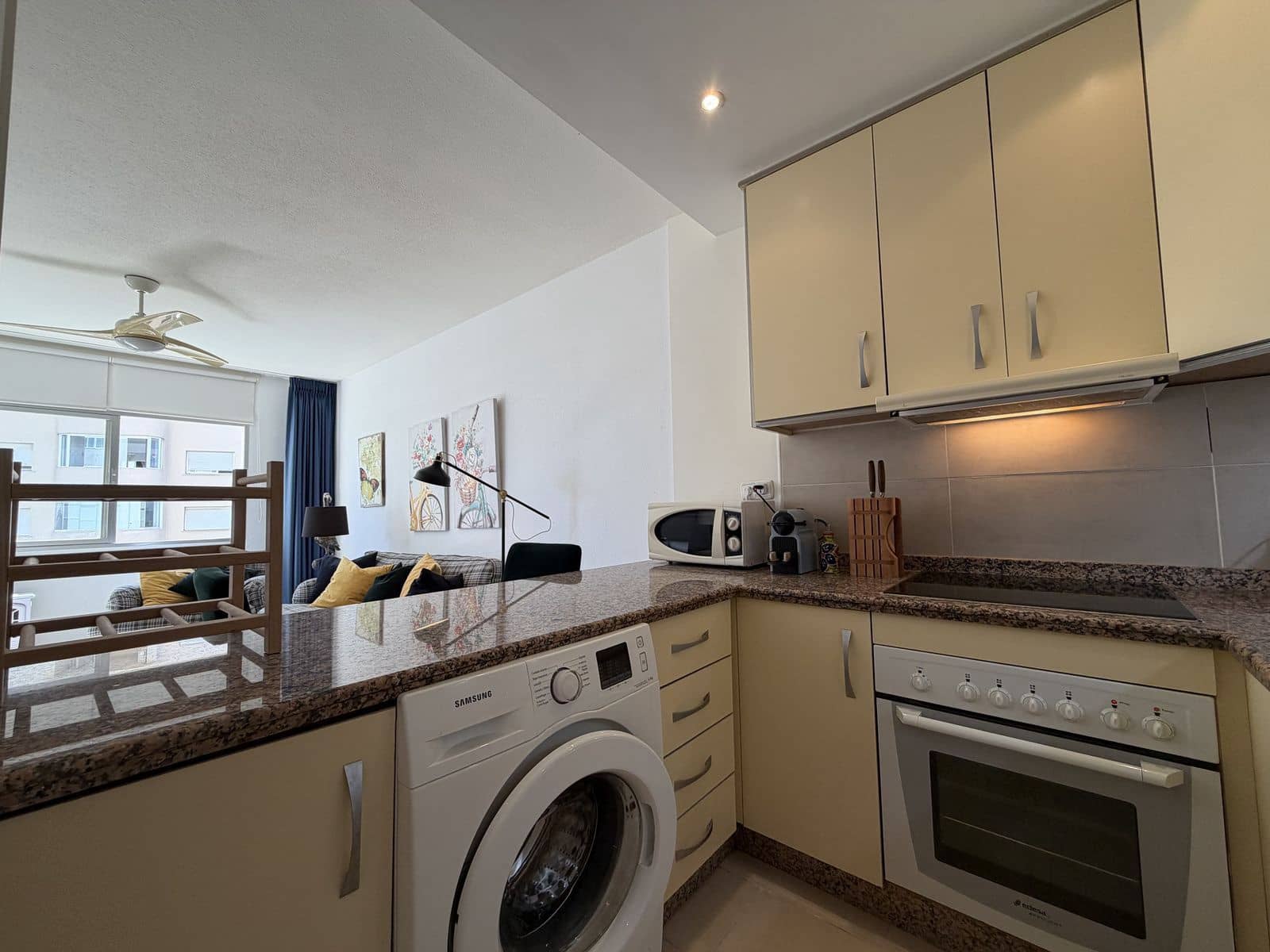 1 sypialnia Apartament na sprzedaż w Estepona - 349 000 € (Ref: 9967356)