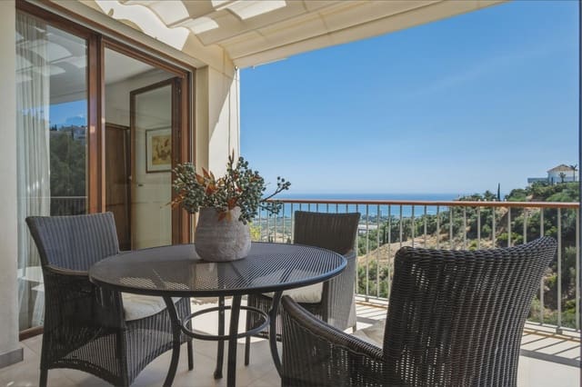 3 sovrum Lägenhet till salu i Los Monteros, Marbella - 550 000 € (Ref: 9967371)