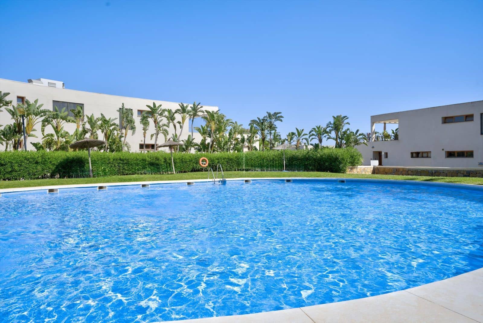 3 sovrum Lägenhet till salu i Los Monteros - 550 000 € (Ref: 9967371)