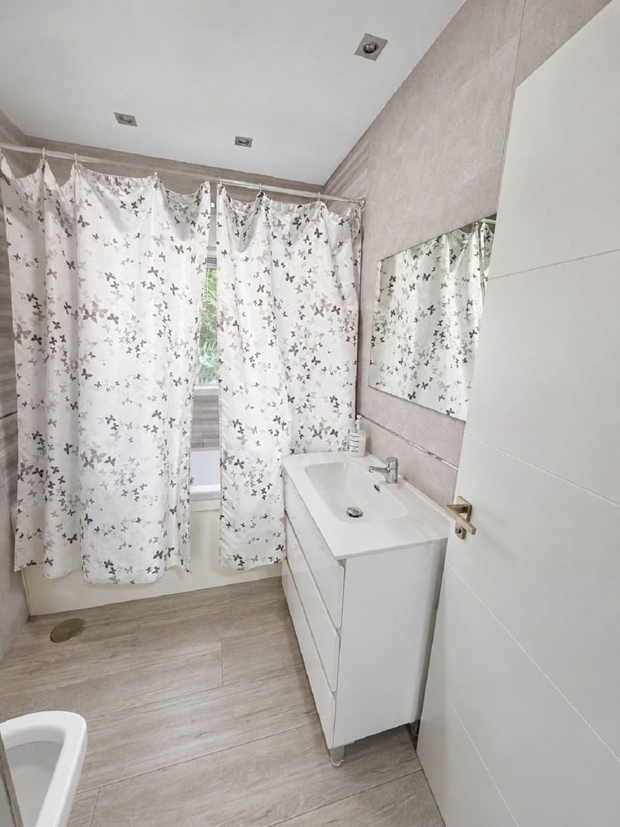 3 sovrum Lägenhet till salu i Malaga stad - 472 500 € (Ref: 9967372)