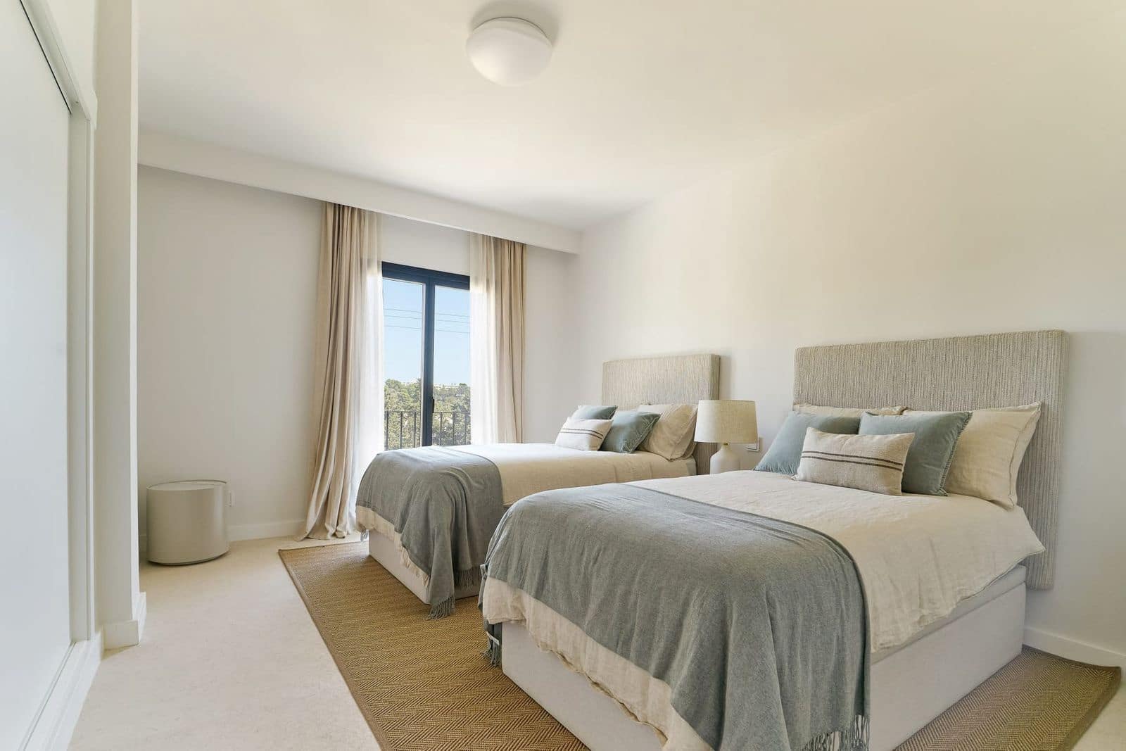 4 makuuhuone Omakotitalo myytävänä paikassa Nueva Andalucia - 1 650 000 € (Ref: 9967373)