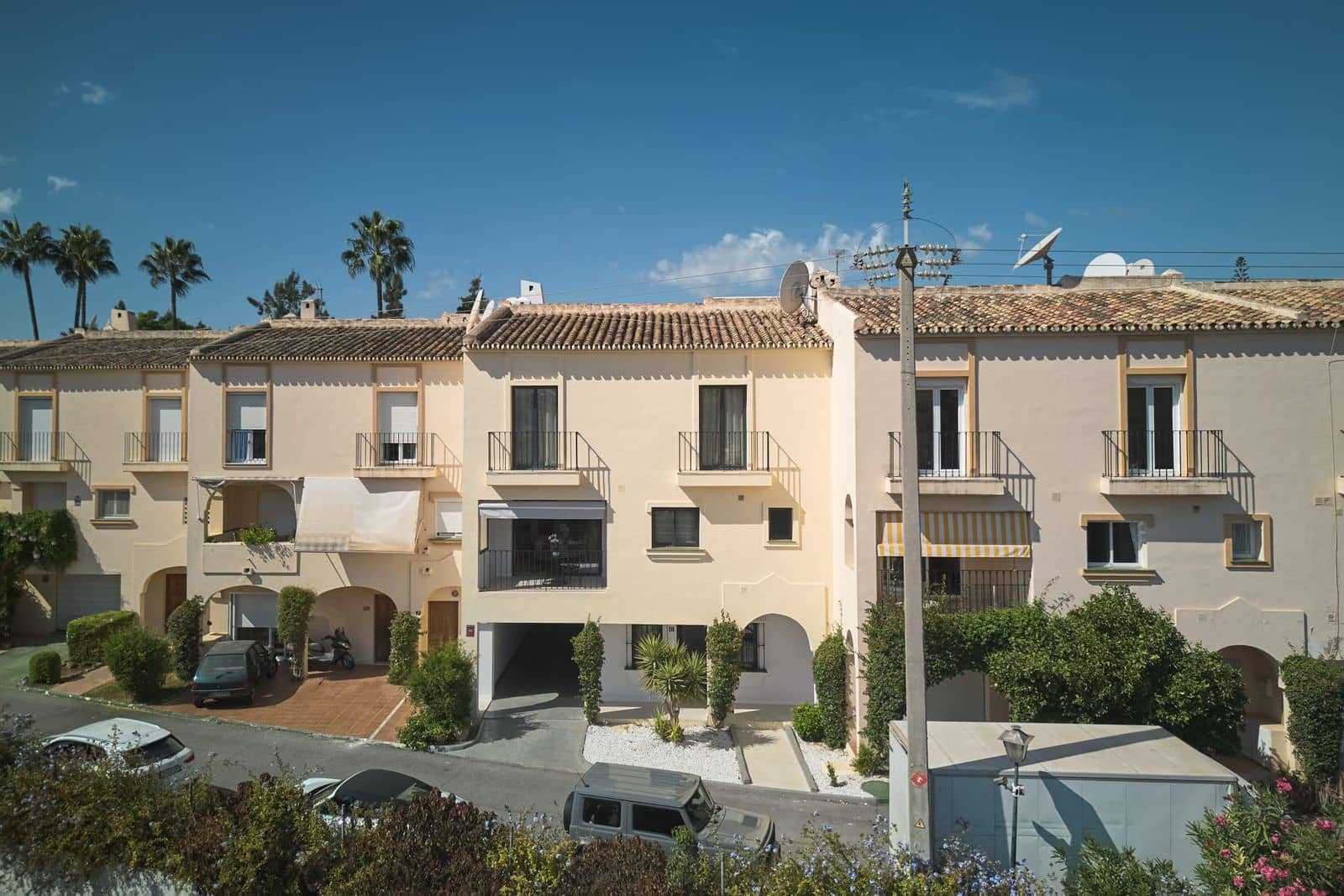 4 makuuhuone Omakotitalo myytävänä paikassa Nueva Andalucia - 1 650 000 € (Ref: 9967373)