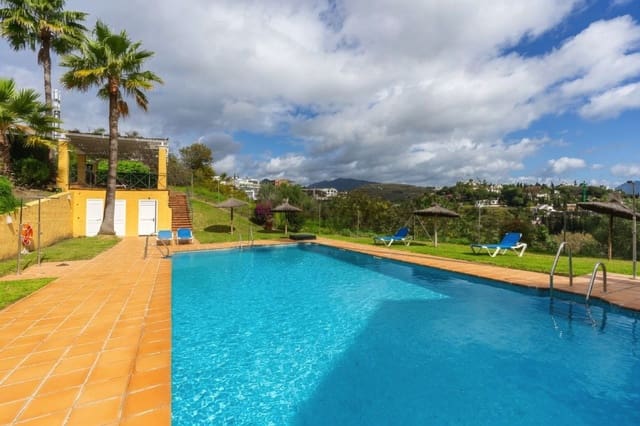 Ático de 3 habitaciones en Bel-Air, Estepona en venta - 680.000 € (Ref: 9967381)