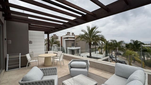 2 sovrum Takvåning till salu i Cancelada, Estepona - 730 000 € (Ref: 9967386)