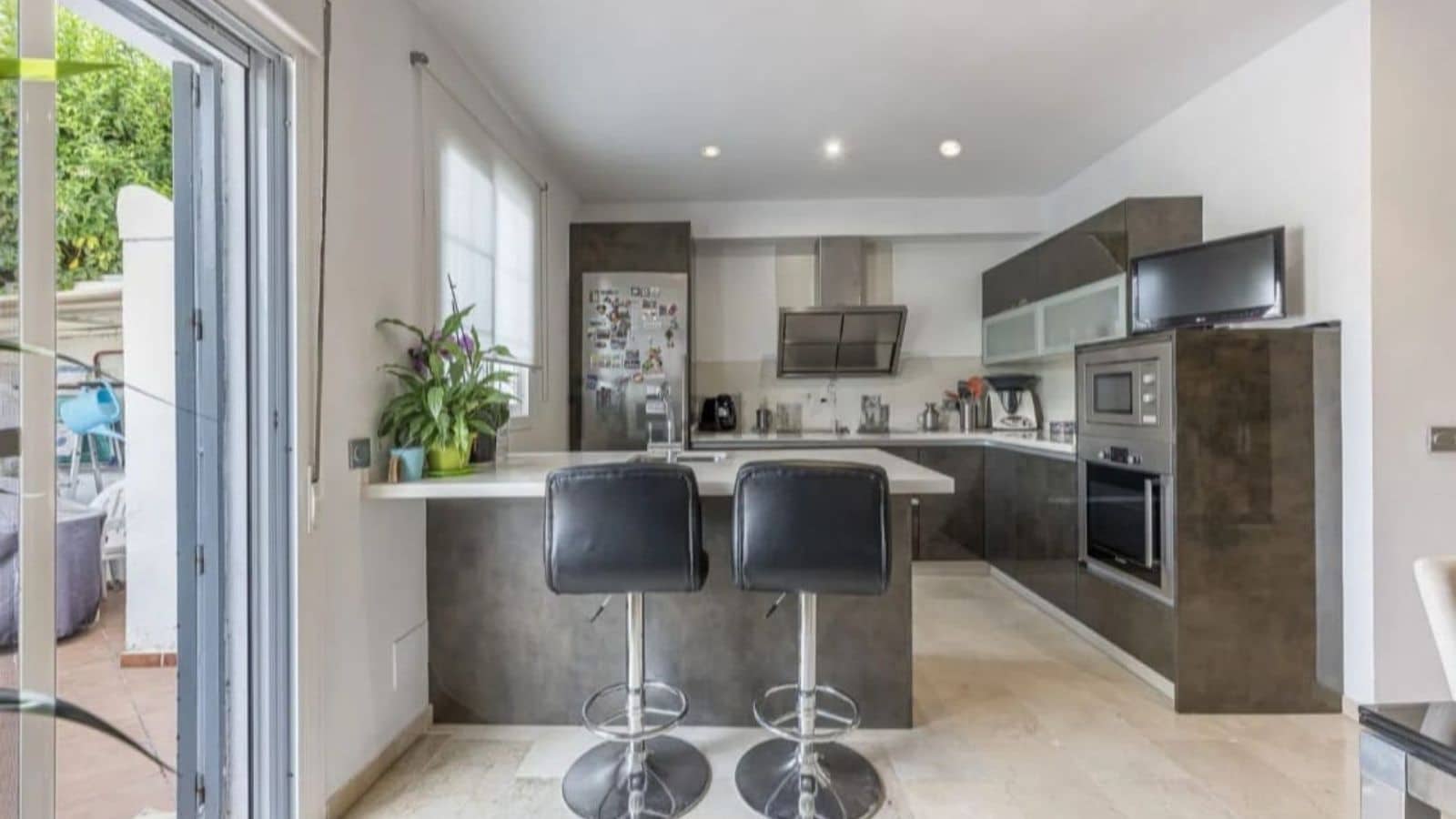 3 soveværelse Byhus til salg i Estepona - € 375.000 (Ref: 9967388)