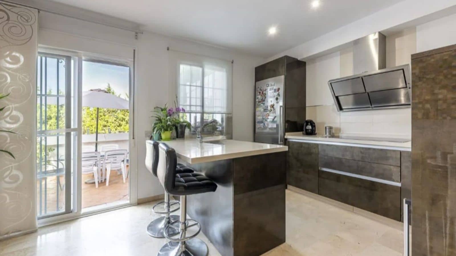 3 soveværelse Byhus til salg i Estepona - € 375.000 (Ref: 9967388)