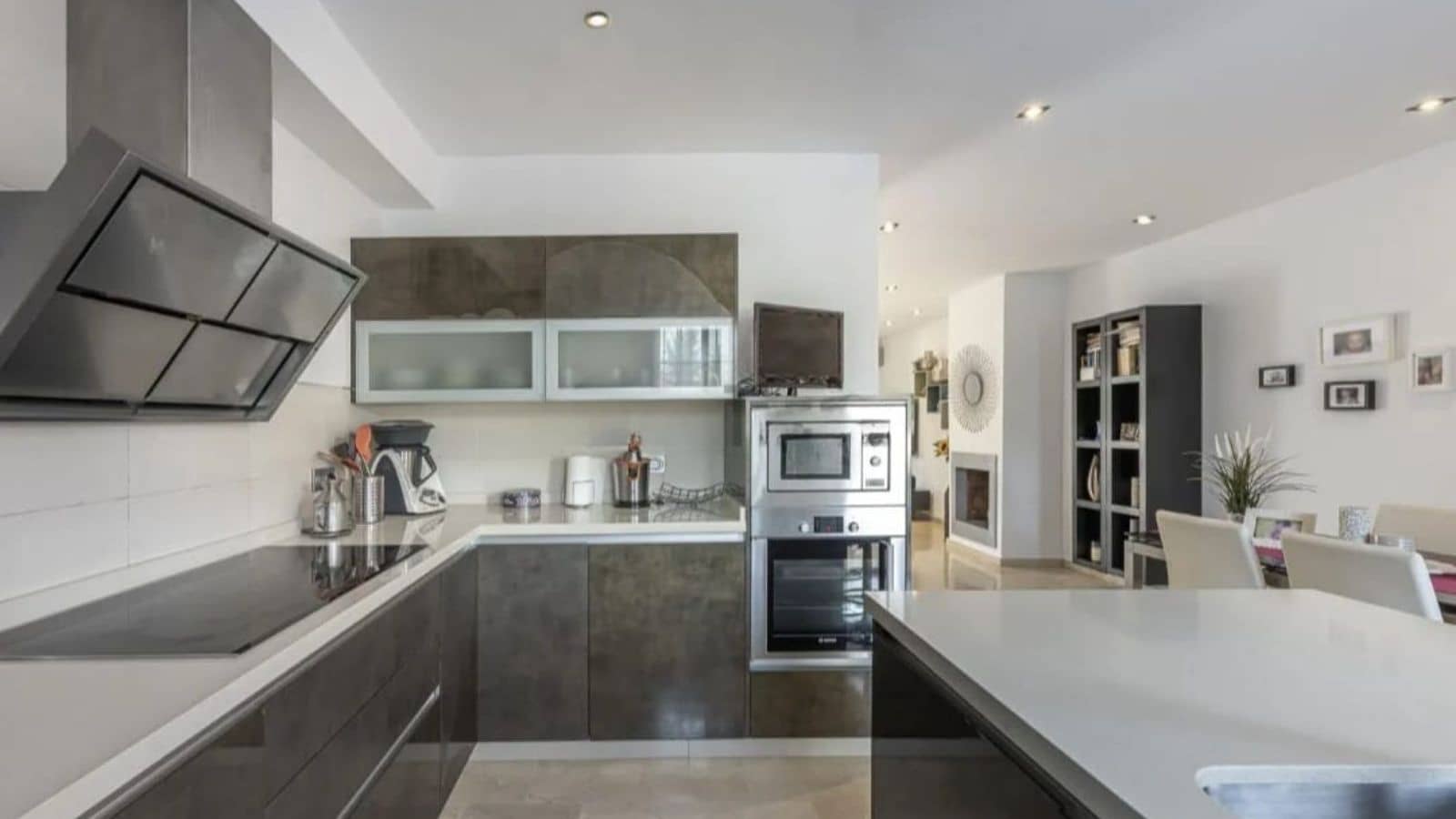 3 soveværelse Byhus til salg i Estepona - € 375.000 (Ref: 9967388)