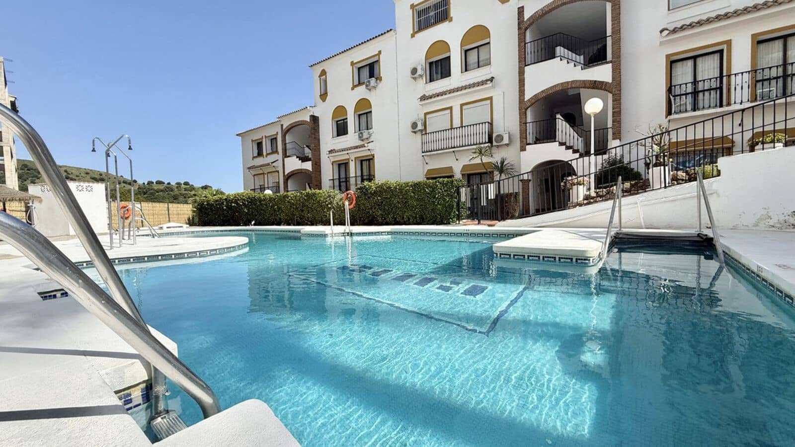 3 slaapkamer Appartement te koop in Calahonda - € 320.000 (Ref: 9967389)