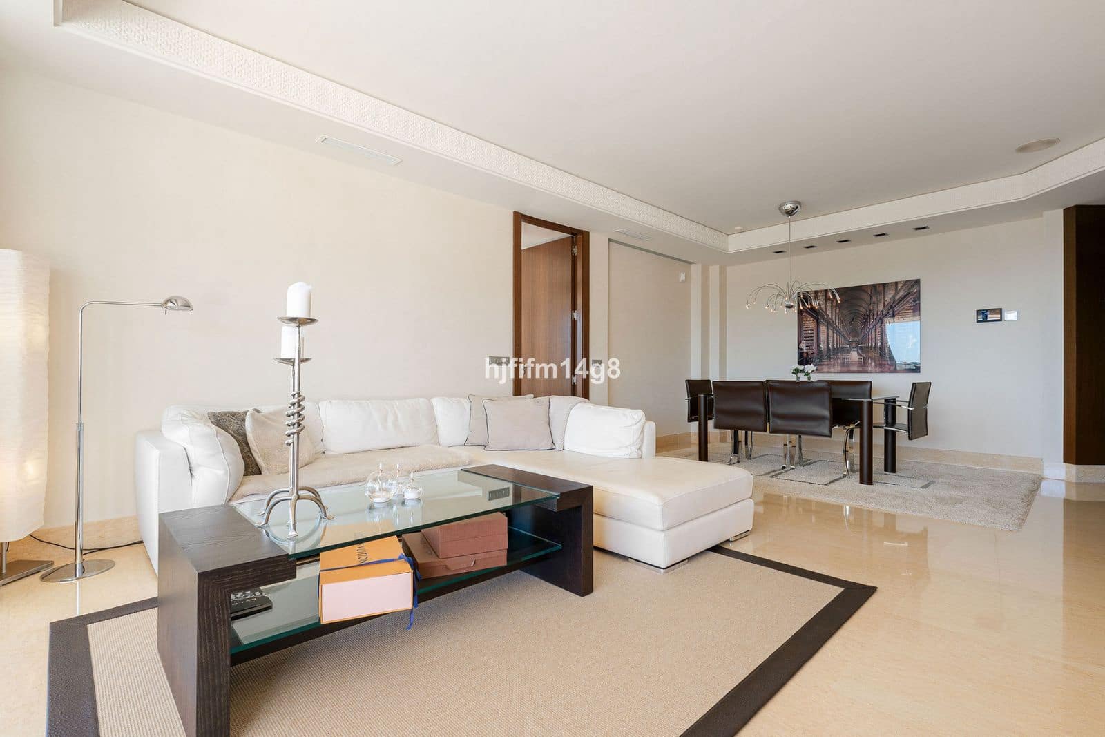 2 soveværelse Lejlighed til salg i Nueva Andalucia - € 975.000 (Ref: 9967395)