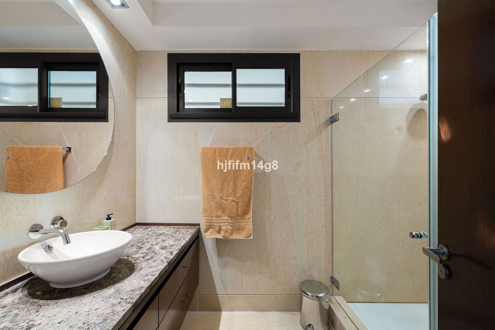 2 soveværelse Lejlighed til salg i Nueva Andalucia - € 975.000 (Ref: 9967395)
