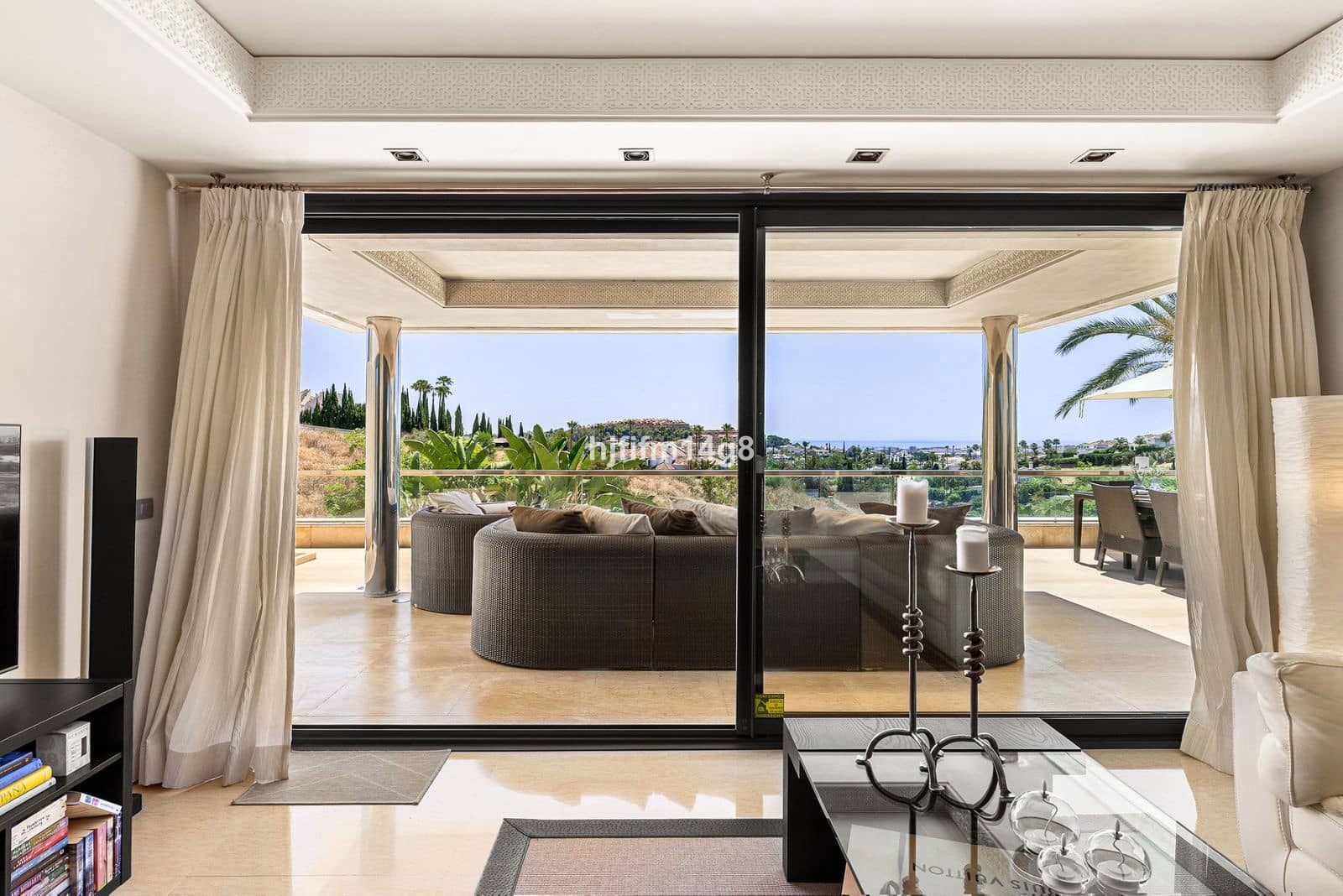 2 soveværelse Lejlighed til salg i Nueva Andalucia - € 975.000 (Ref: 9967395)
