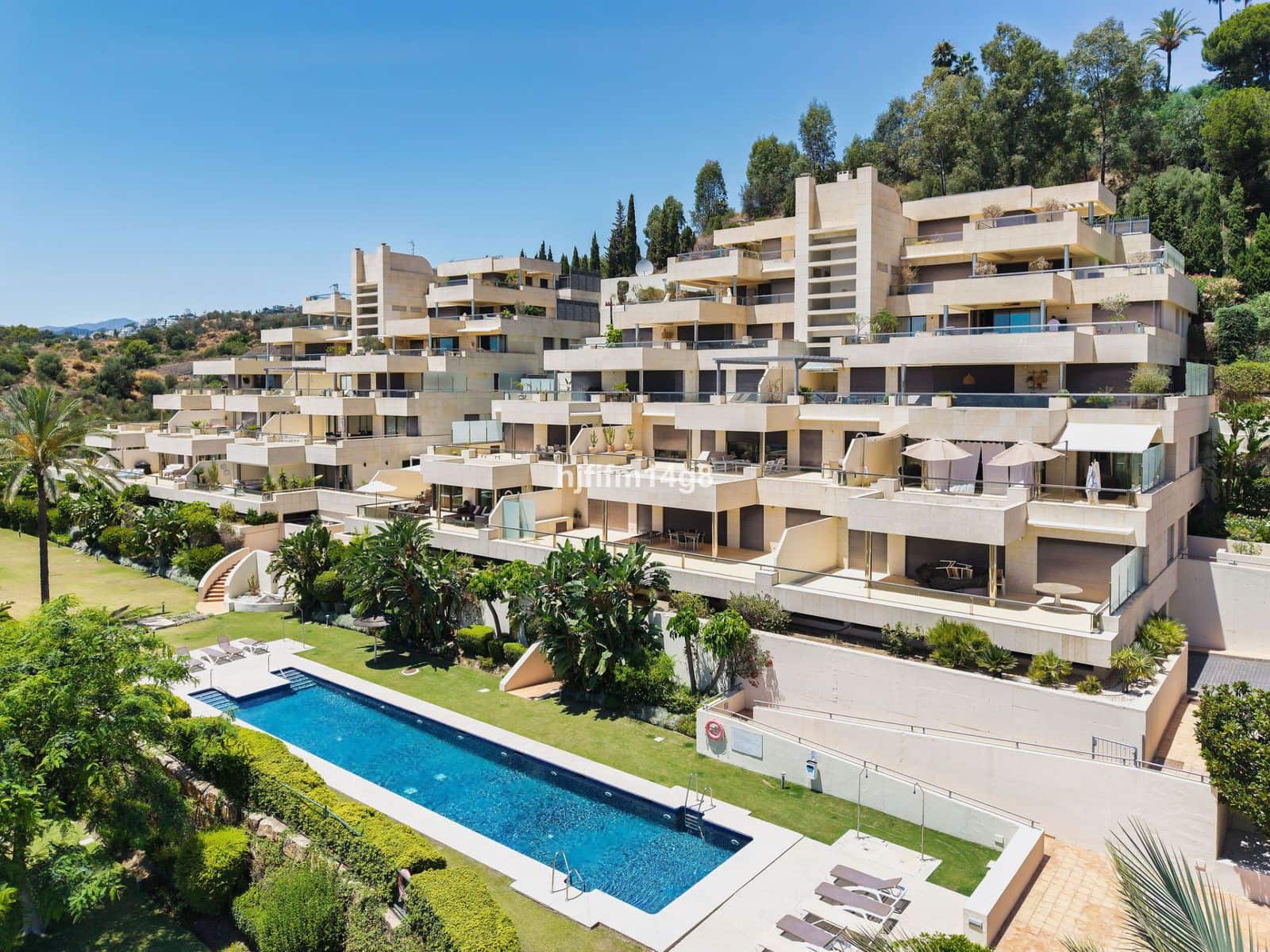 2 soveværelse Lejlighed til salg i Nueva Andalucia - € 975.000 (Ref: 9967395)