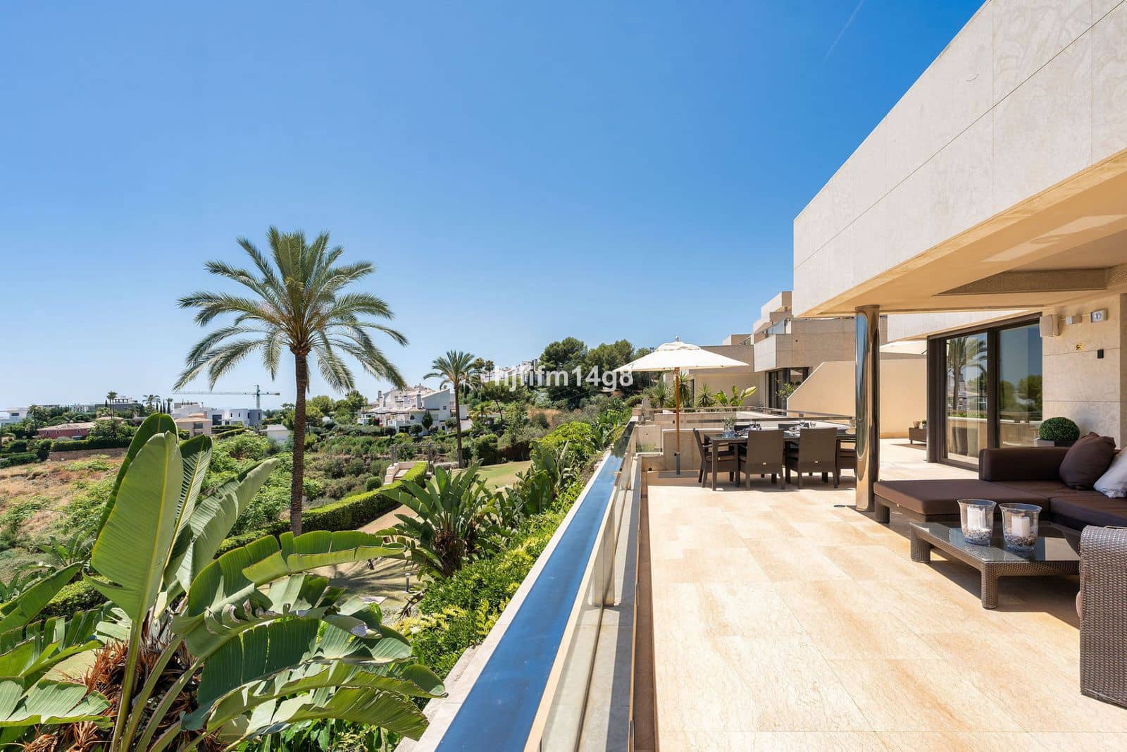 2 soveværelse Lejlighed til salg i Nueva Andalucia - € 975.000 (Ref: 9967395)